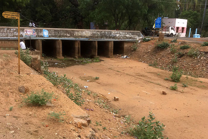 The dry river bed in Tuticorin, Tamil Nadu