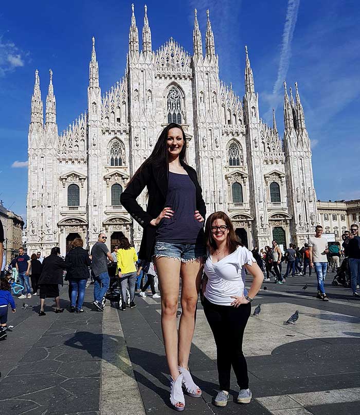 At 6'9, Ekaterina Lisinaru is the tallest model in the world - Rediff.com