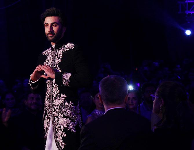 Ranbir Deepika walk for Manish Malhotra at Mijwan 2018