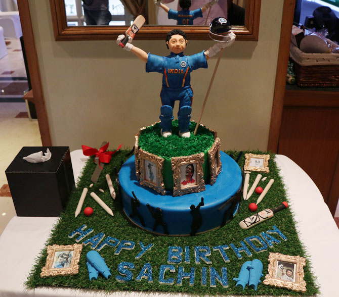 Cake, Canines And Loved Ones: See Pics From Sachin Tendulkar's Birthday  Celebrations | Cricket News