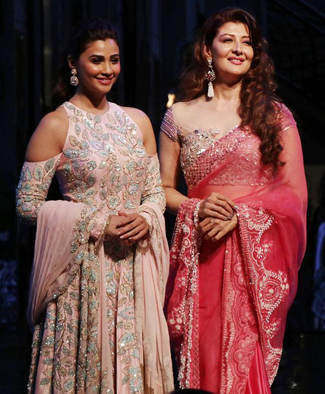 Madhuri, Janhvi, Sangeeta: Manish Malhotra and his leading ladies ...