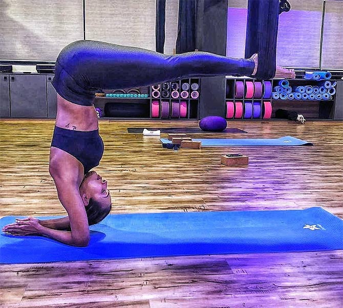 Yoga 101: Malaika Arora Shares Some Tips For All Fitness Enthusiasts  (Video) | MENAFN.COM