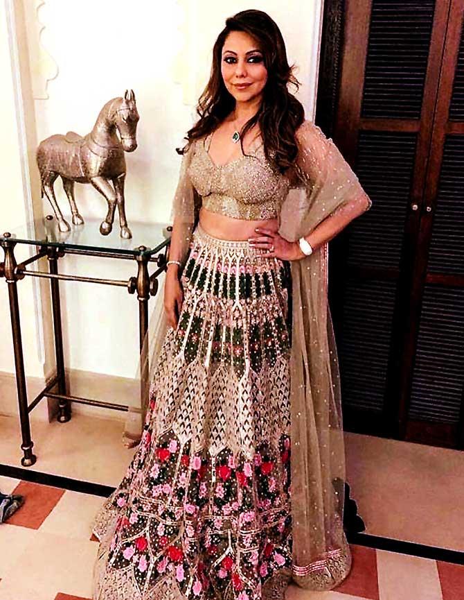 Gauri Khan in Falguni and Shane Peacock