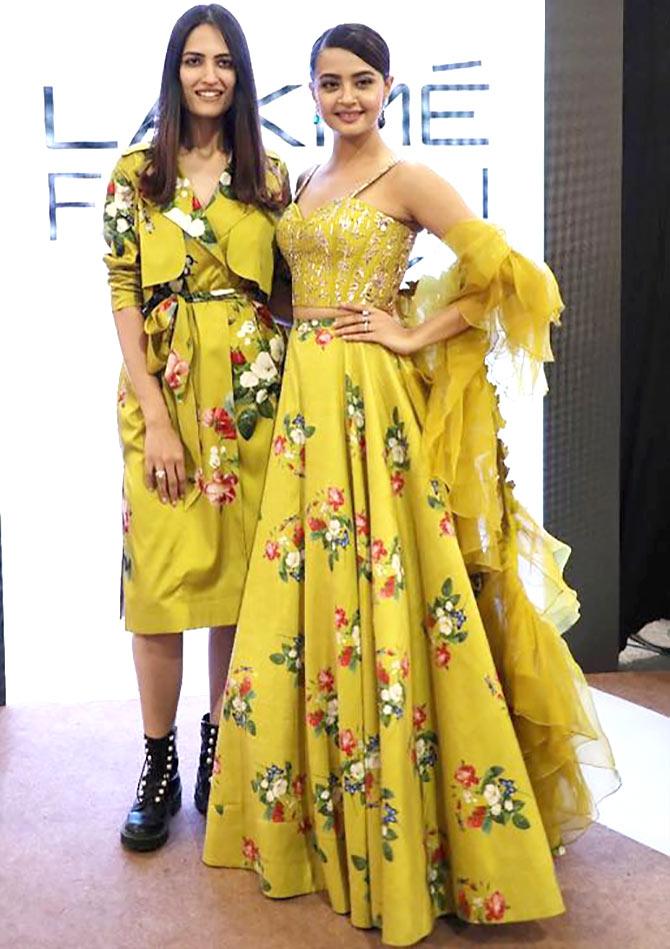 Surveen Chawla Lakme Fashion Week