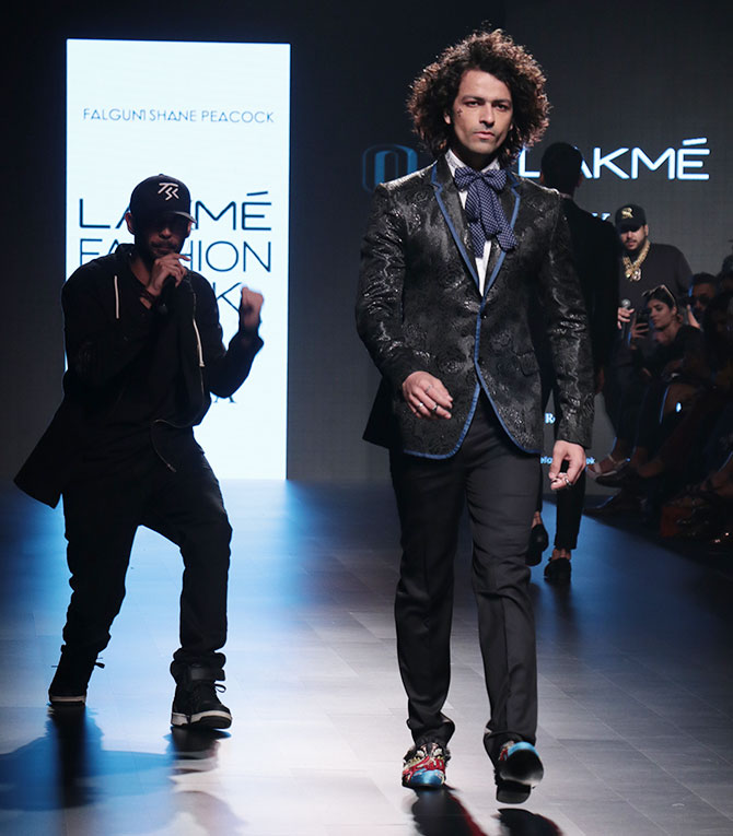 A model in falguni and shane peacock collection at lakme fashion week