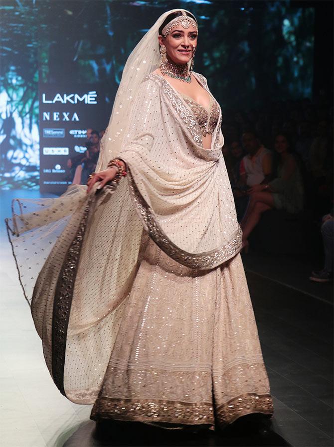 Sushmita Sen Kotwara Lakme Fashion Week