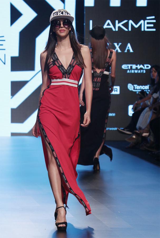 Rahul Khanna walks for Narendra Kumar