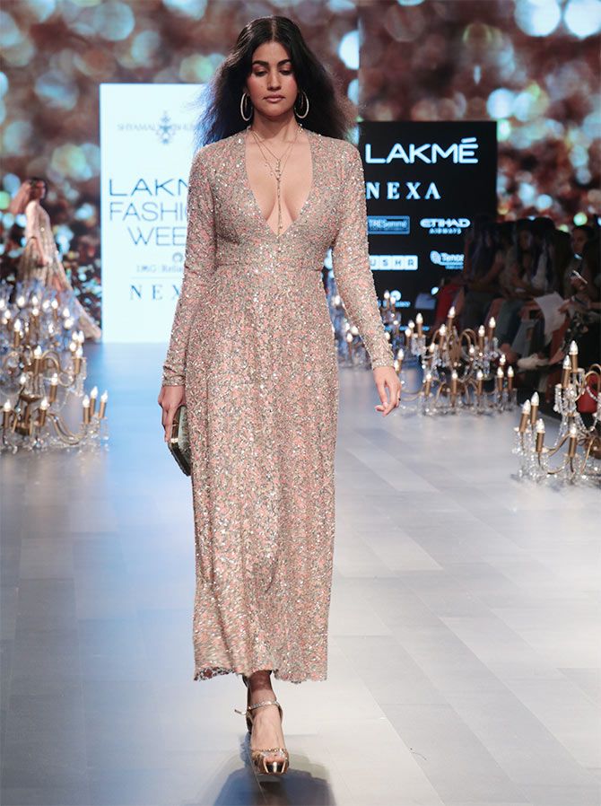 Kangana Ranaut Shyamal Bhumika Wonderland Lakme Fashion Week