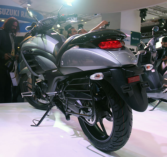 Suzuki Intruder