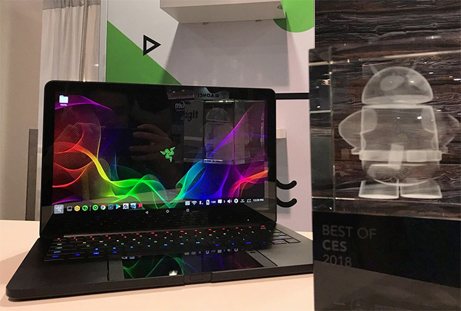 Razer laptop with smartphone