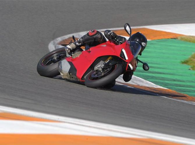 Ducati Panigale V4 S