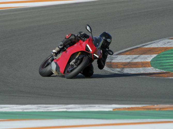 Ducati Panigale V4 S