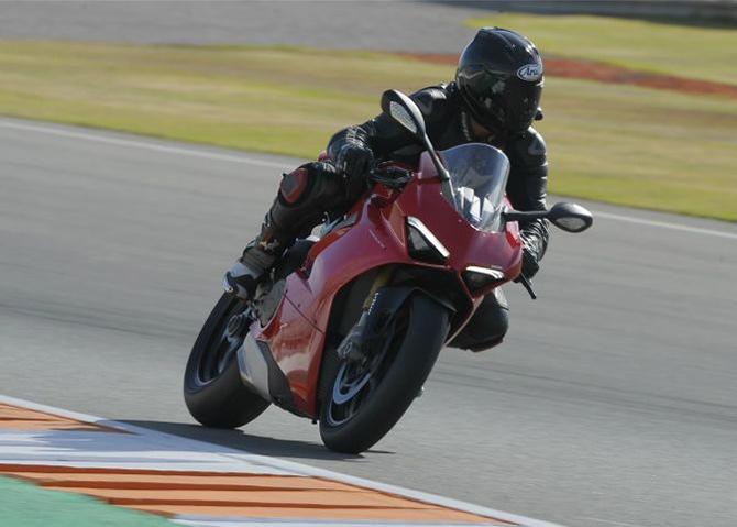 Ducati Panigale V4 S