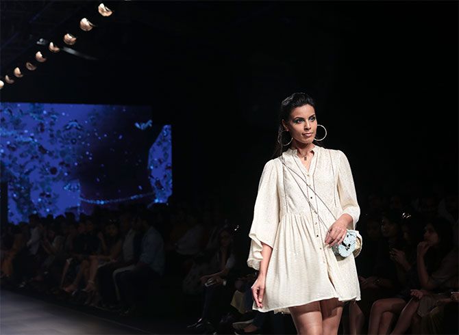 Taapsee pannu Ritu Kumar Lakme Fashion Week
