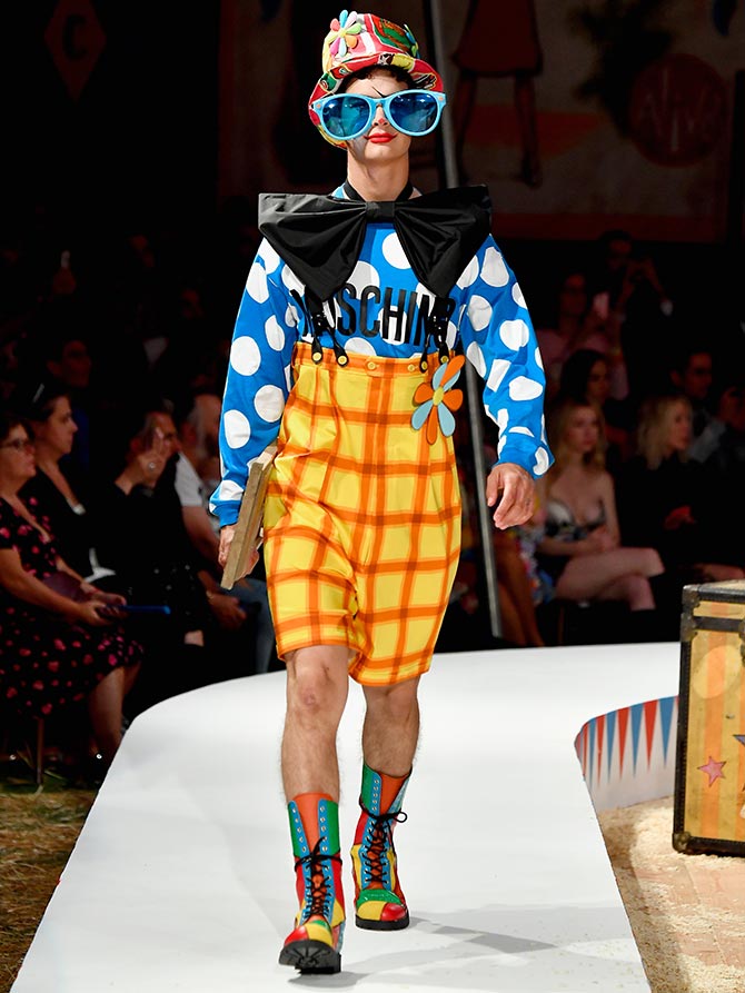 Moschino clown discount