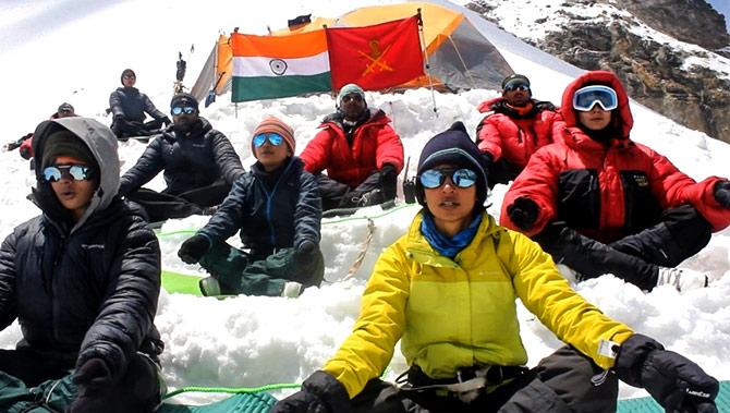 Army women perform yoga on Himalayas