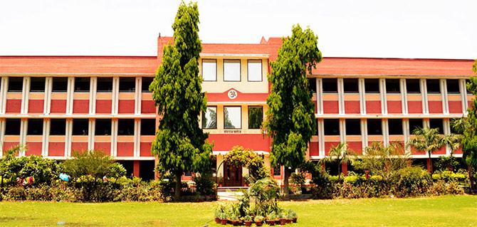 Top 20 science colleges in India