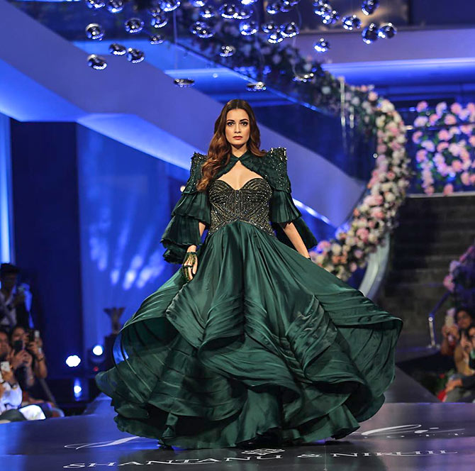 Celebrity fashion | Styleograph presents Shantanu & Nikhil, curated by  Chikky Goenka - Telegraph India