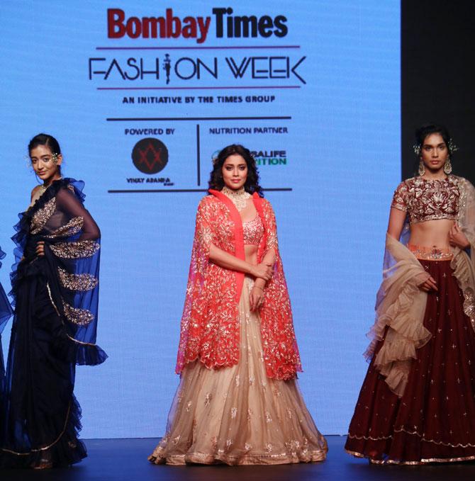 Shriya Saran walks for Ashwini Reddy