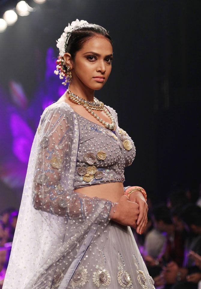 Aditi walks for Pallavi Yadav