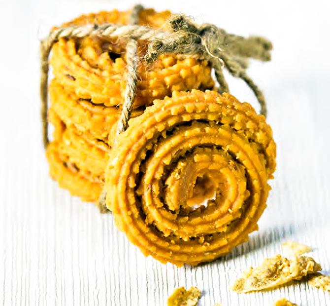 Foxtail millet chakli