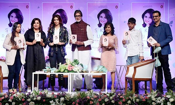 amitabh bachchan launches dr jaishree sharda's book skin rules