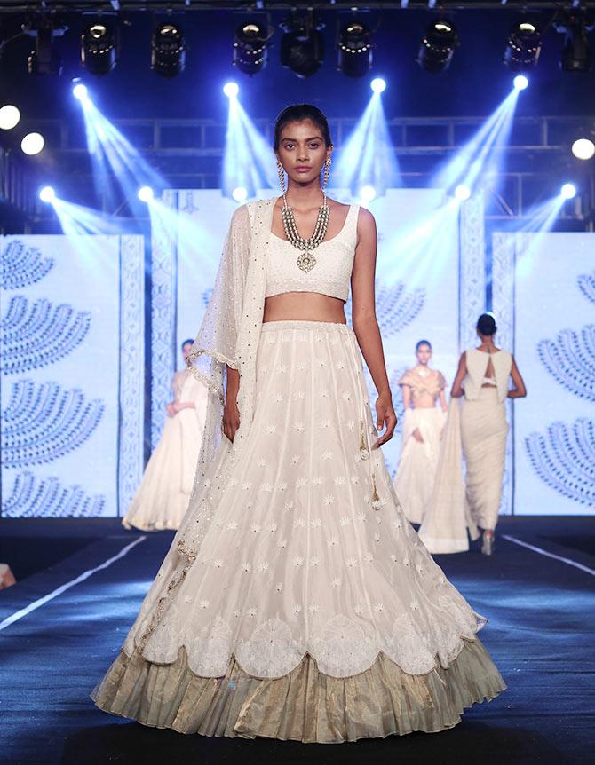 Radhika Apte walks for Aroka