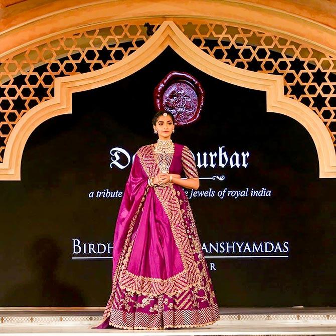 Sonam walks for Birdichand Jewellers