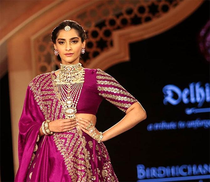 Sonam walks for Birdichand Jewellers