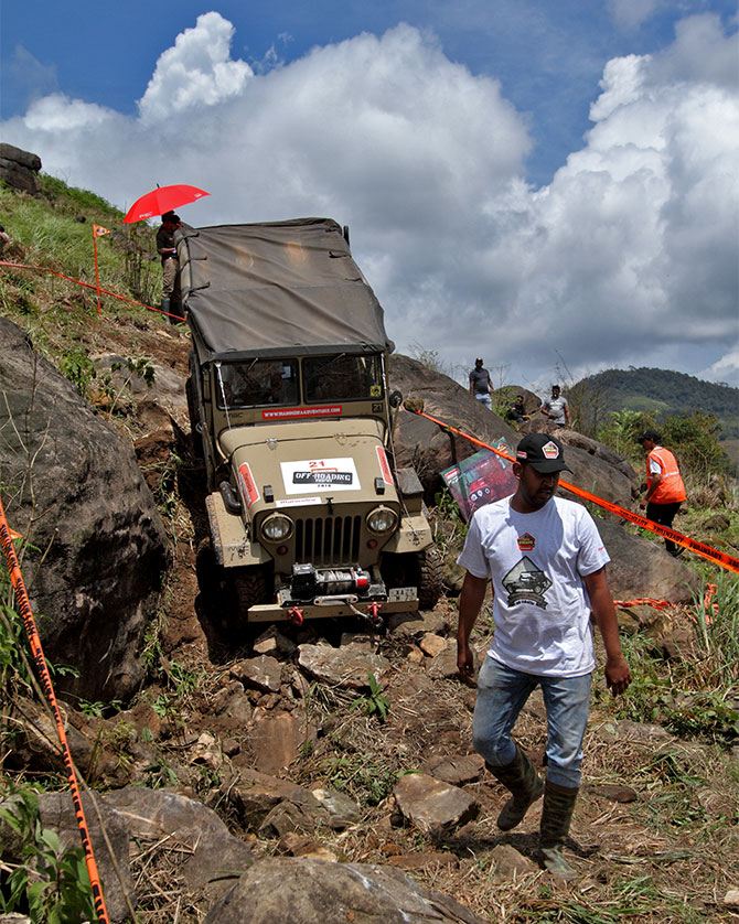 Off road trophy participant