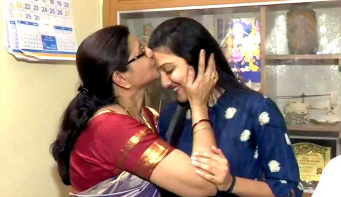 IAS rank 5 holder Srushti Deshmukh celebrates with family