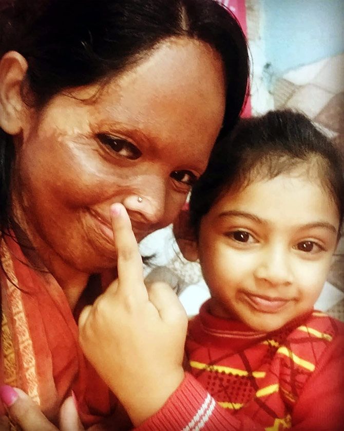 Laxmi Agarwal with daughter Pihu