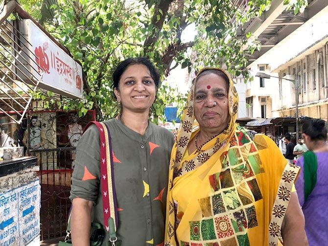 Jayanti Soni with Geeta Devi