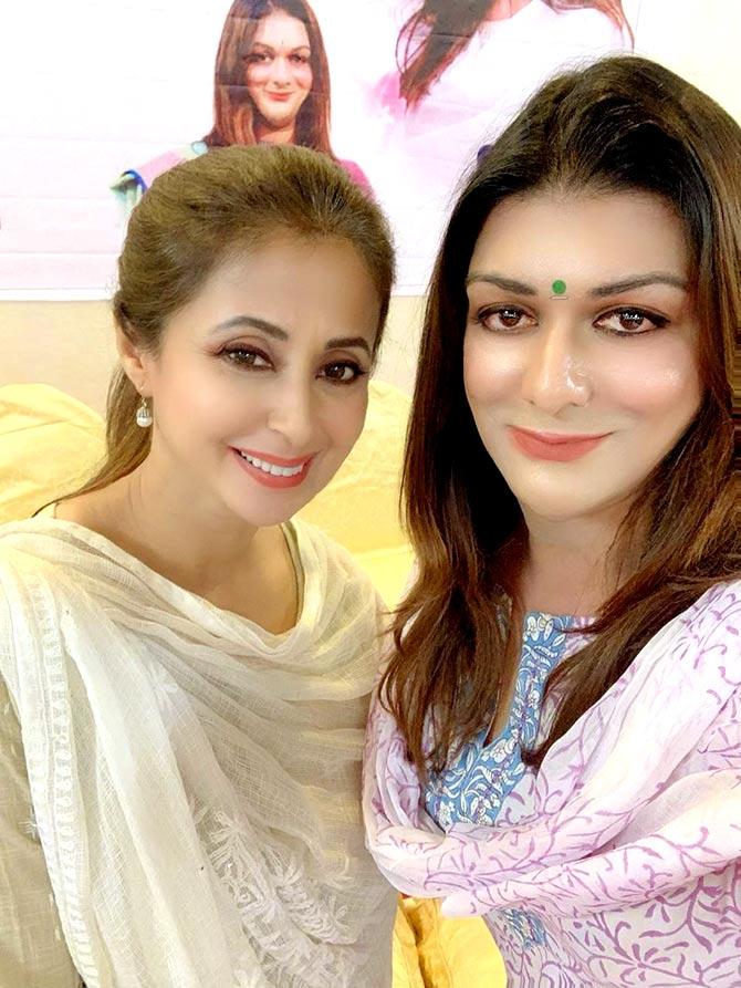 Apsara Reddy with Urmila Matondkar