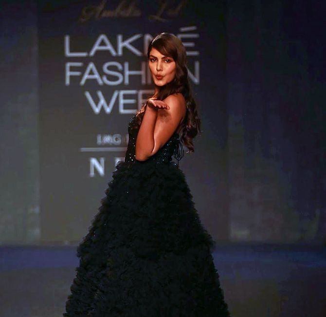 Rhea Chakraborty walks for Ambika Lal at Lakme Fashion Week