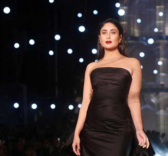 Kareena Kapoor walks for Gauri and Nainika at the Lakme Fashion Week