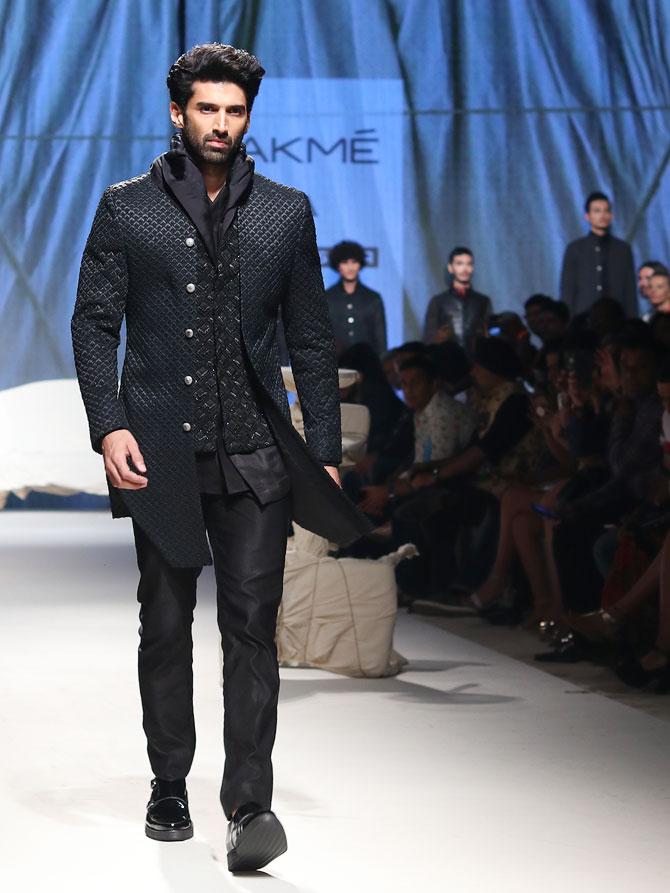 Aditya Roy Kapoor walks for Kunal Rawal at the Lakme Fashion Week Summer/Resort 2019