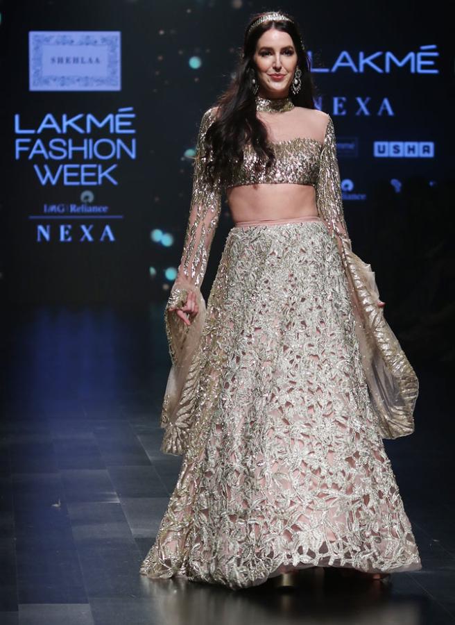 Isabelle Kaif, Bhumi Pednekar and Karan Johar walk for Shehlaa Khan