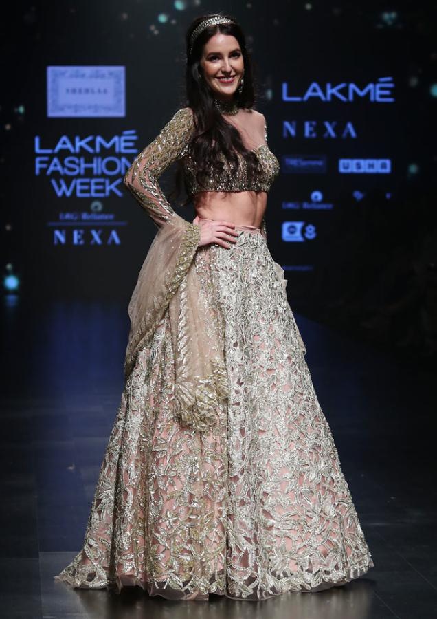 Isabelle Kaif, Bhumi Pednekar and Karan Johar walk for Shehlaa Khan