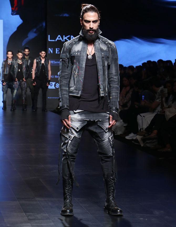 Gurmeet Choudhary, Nikhil Chinappa, Prathamesh Maulingkar walk for Asa Kazingmei at Lakme Fashion Week 2019