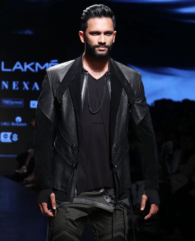 Gurmeet Choudhary, Nikhil Chinappa, Prathamesh Maulingkar walk for Asa Kazingmei at Lakme Fashion Week 2019