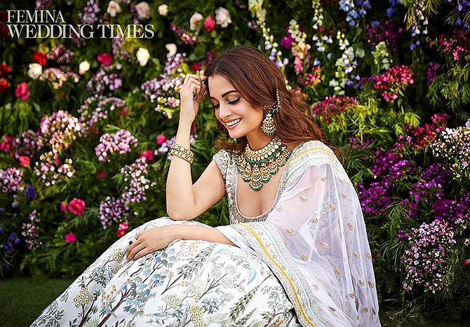 Dia Mirza Walked The Ramp At ICW Looking Like A Royal Princess And The  Pictures Are Ethereal