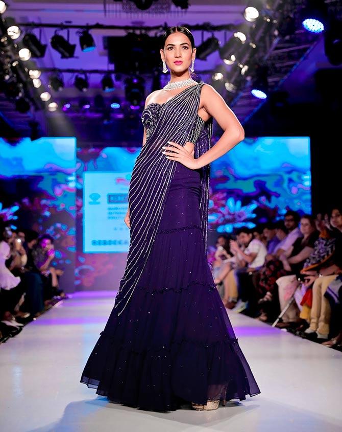 Sonal Chauhan walks for Rebecca Dewan