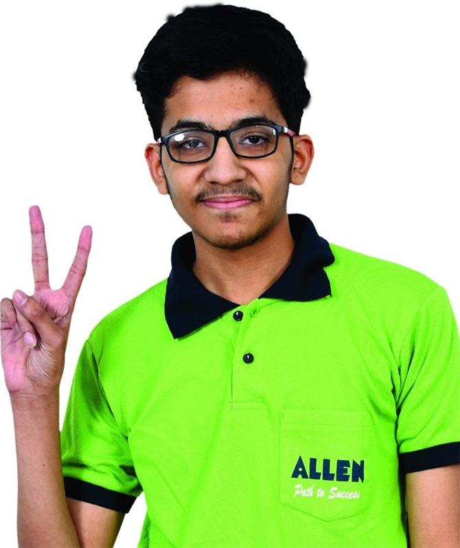 Nalin Khandelwal tops NEET 2019