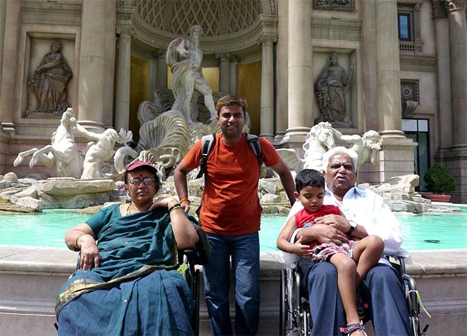 Varaprasad Kandiraju with his parents