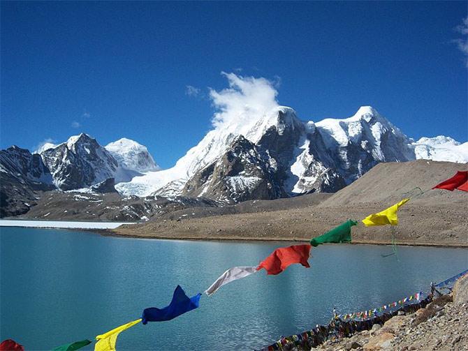 Gurudongmar lake