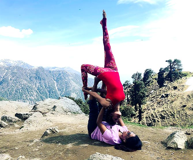 These pictures of Vidya Malavade doing yoga will give you fitness goals