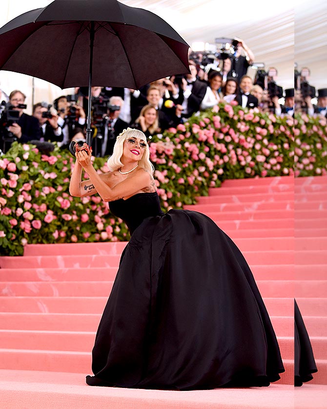 Met gala 2021 фото нарядов