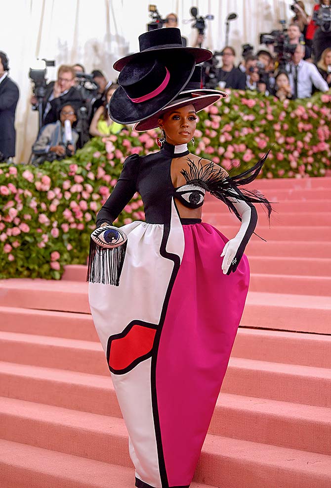 Pix The sexiest daring looks from Met Gala Rediff