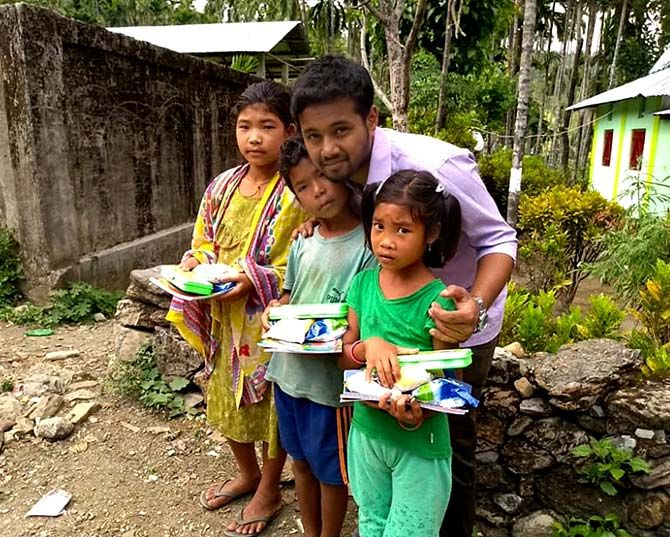 Pathikrit Saha delivers cancelled food orders to the needy